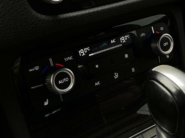 Volkswagen Touareg II Рестайлинг с пробегом 2016 года, цена 2 359 000 рублей, 192995 км, внедорожник, Автокод Объявления