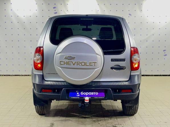 Chevrolet Niva I Рестайлинг с пробегом 2017 года, цена 720 000 рублей, 109129 км, внедорожник, Автокод Объявления