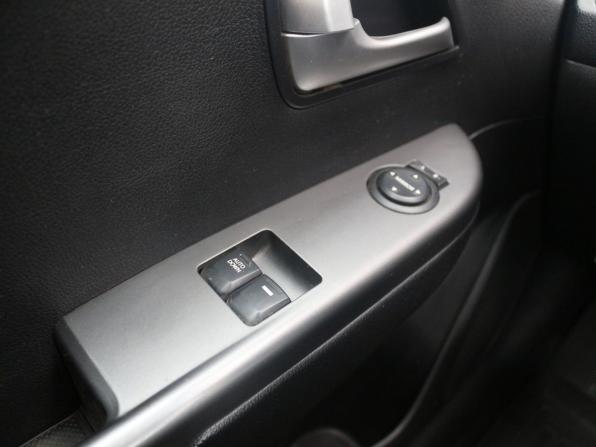 Kia Rio III Рестайлинг с пробегом 2016 года, цена 990 000 рублей, 107322 км, хэтчбек, Автокод Объявления