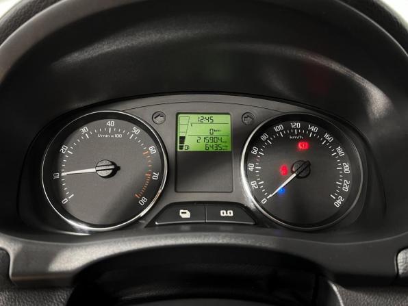 Skoda Fabia II Рестайлинг с пробегом 2010 года, цена 492 200 рублей, 215904 км, хэтчбек, Автокод Объявления