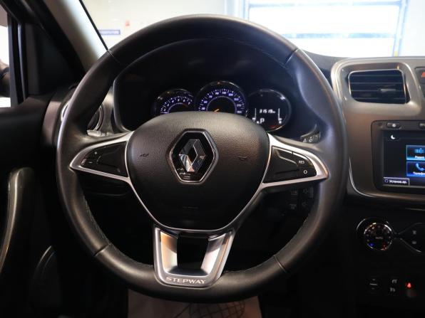 Renault Sandero II Рестайлинг с пробегом 2020 года, цена 1 345 000 рублей, 31494 км, хэтчбек, Автокод Объявления