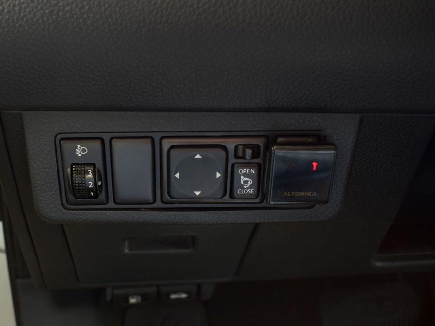 Nissan Tiida I Кемерово  - изображение 17