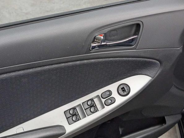 Hyundai Solaris I с пробегом 2013 года, цена 849 000 рублей, 144339 км, хэтчбек, Автокод Объявления