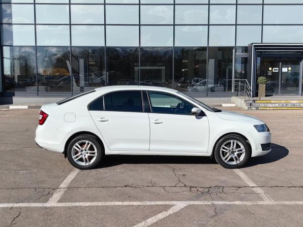 Skoda Rapid I Рестайлинг с пробегом 2018 года, цена 854 000 рублей, 123406 км, лифтбек, Автокод Объявления