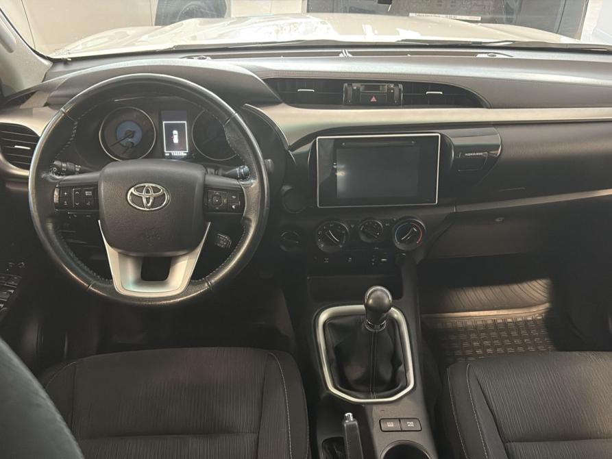 Toyota Hilux VIII Омск  - изображение 11