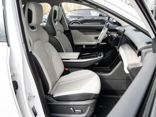 JETOUR DASHING I с пробегом 2024 года, цена 2 795 000 рублей, 13884 км, внедорожник, Автокод Объявления