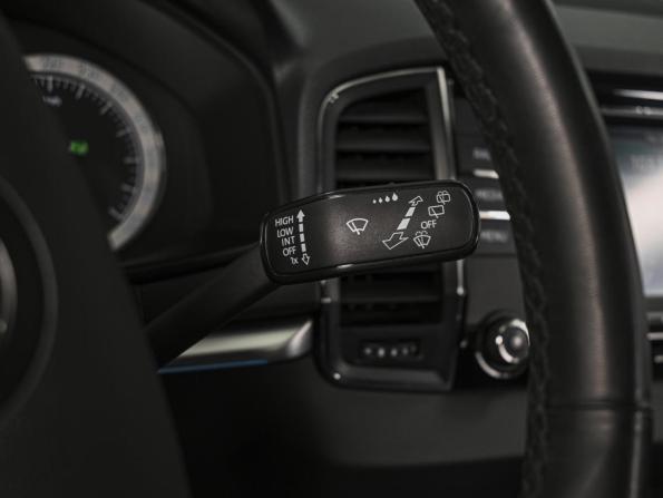Skoda Karoq I с пробегом 2020 года, цена 2 423 540 рублей, 81149 км, внедорожник, Автокод Объявления