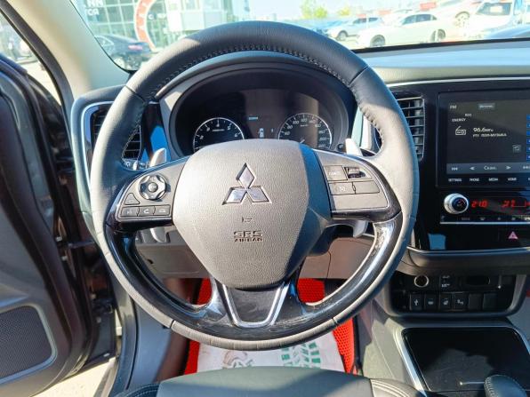 Mitsubishi Outlander III Рестайлинг 3 с пробегом 2021 года, цена 3 034 995 рублей, 60035 км, внедорожник, Автокод Объявления