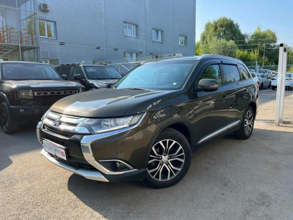 Mitsubishi Outlander III Рестайлинг 2 с пробегом 2015 года, цена 1 721 000 рублей, 219060 км, внедорожник, Автокод Объявления