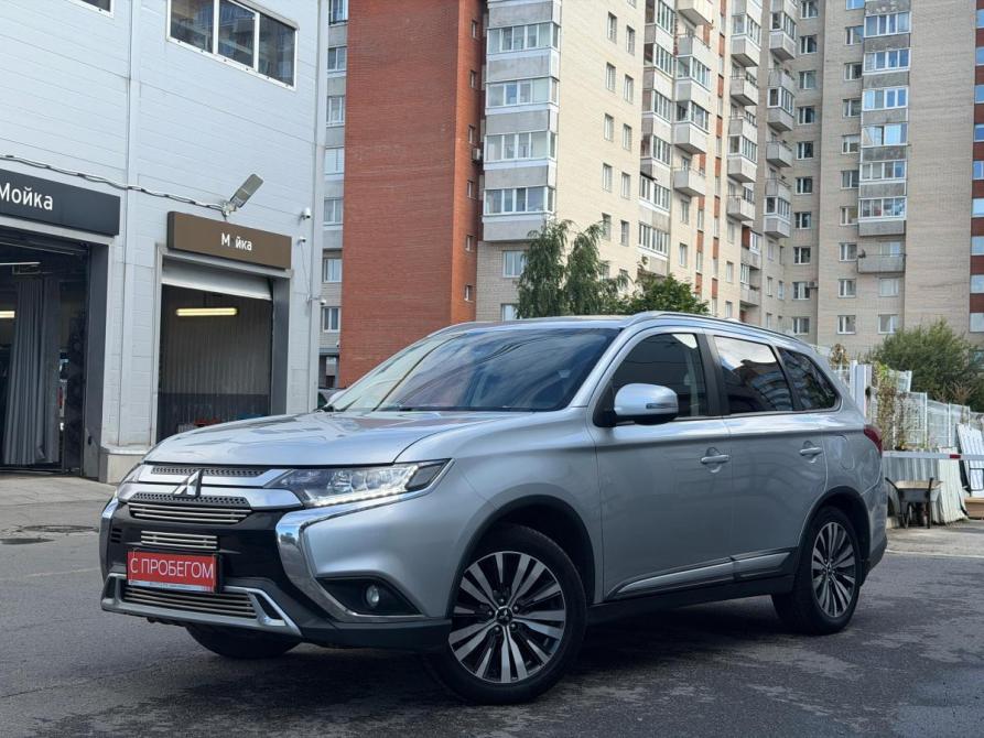 Mitsubishi Outlander III Рестайлинг 2 Санкт-Петербург  - изображение 3