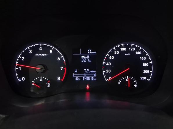 Hyundai Solaris II с пробегом 2017 года, цена 895 000 рублей, 245617 км, седан, Автокод Объявления
