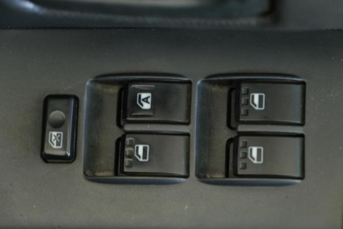 Toyota bB II с пробегом 2006 года, цена 739 000 рублей, 186000 км, компактвэн, Автокод Объявления
