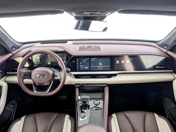 Geely Monjaro I с пробегом 2023 года, цена 3 200 000 рублей, 44571 км, внедорожник, Автокод Объявления