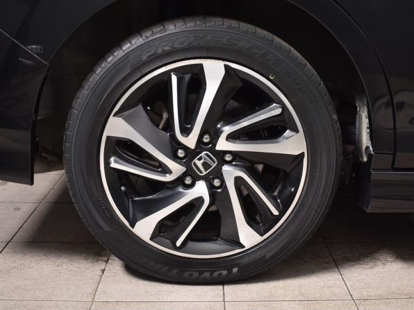 Honda Stepwgn V с пробегом 2016 года, цена 1 964 995 рублей, 81139 км, минивэн, Автокод Объявления