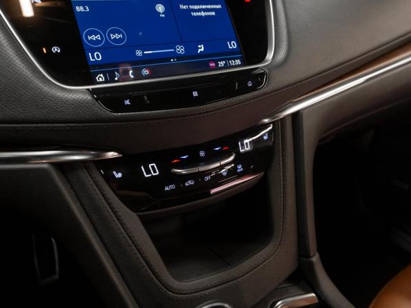 Cadillac XT5 I Рестайлинг с пробегом 2021 года, цена 2 980 000 рублей, 76086 км, внедорожник, Автокод Объявления