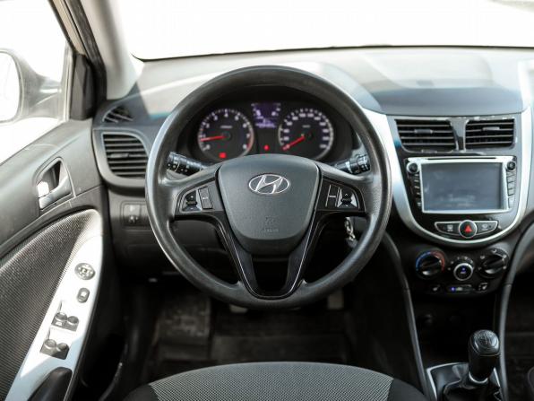 Hyundai Solaris I с пробегом 2012 года, цена 649 000 рублей, 234395 км, седан, Автокод Объявления
