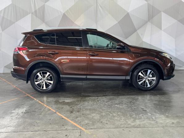 Toyota RAV4 IV (XA40) Рестайлинг с пробегом 2017 года, цена 2 450 000 рублей, 106955 км, внедорожник, Автокод Объявления