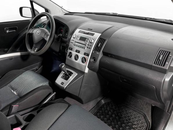 Toyota Corolla Verso I Рестайлинг с пробегом 2005 года, цена 590 000 рублей, 330904 км, компактвэн, Автокод Объявления