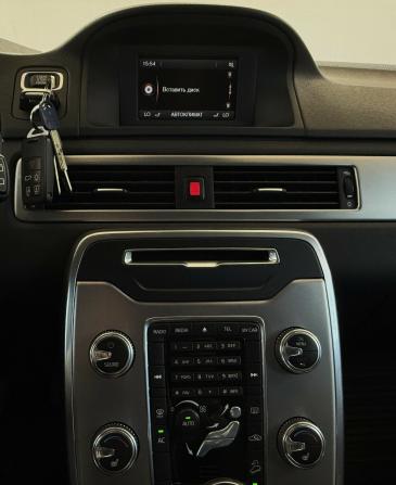Volvo XC70 II Рестайлинг с пробегом 2015 года, цена 2 000 000 рублей, 252512 км, универсал, Автокод Объявления