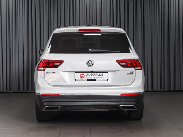Volkswagen Tiguan II с пробегом 2017 года, цена 1 719 000 рублей, 162214 км, внедорожник, Автокод Объявления