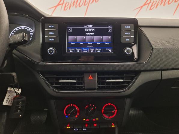 Volkswagen Polo VI с пробегом 2021 года, цена 1 475 000 рублей, 103354 км, лифтбек, Автокод Объявления