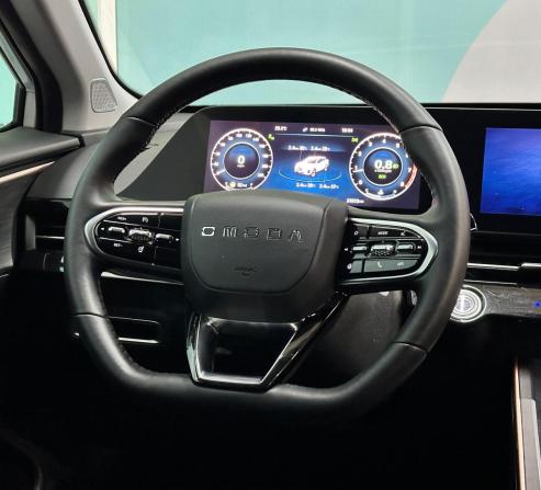 Omoda C5 I с пробегом 2024 года, цена 1 706 000 рублей, 30983 км, внедорожник, Автокод Объявления