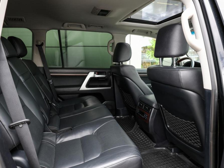 Toyota Land Cruiser 200 Series Рестайлинг 2 Москва  - изображение 12