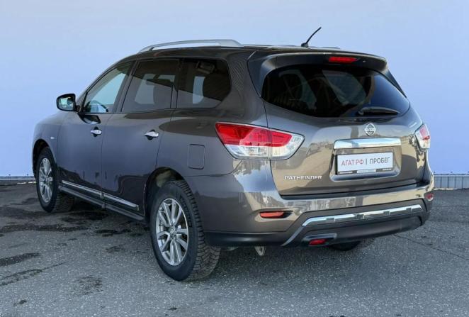 Nissan Pathfinder IV с пробегом 2015 года, цена 1 625 000 рублей, 199562 км, внедорожник, Автокод Объявления