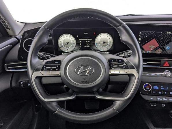 Hyundai Elantra VII (CN7) с пробегом 2022 года, цена 2 250 000 рублей, 44476 км, седан, Автокод Объявления