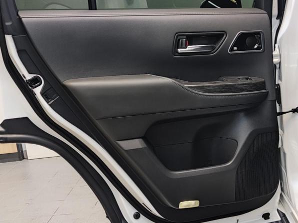 Toyota Land Cruiser 300 Series с пробегом 2021 года, цена 9 950 000 рублей, 28718 км, внедорожник, Автокод Объявления