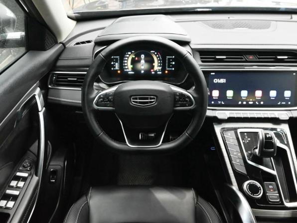 Geely Atlas Pro с пробегом 2024 года, цена 2 600 000 рублей, 44445 км, внедорожник, Автокод Объявления