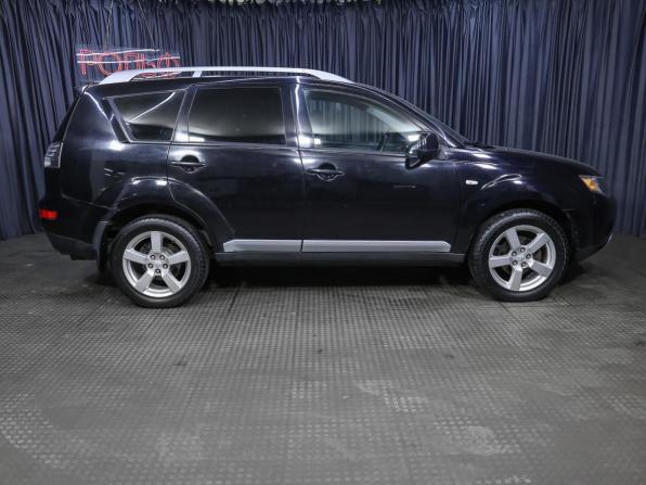 Mitsubishi Outlander II с пробегом 2007 года, цена 829 000 рублей, 330449 км, внедорожник, Автокод Объявления