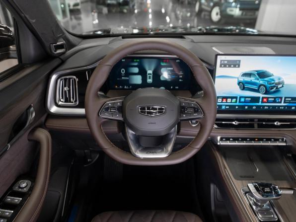 Geely Monjaro I Рестайлинг 2 с пробегом 2026 года, цена 4 200 000 рублей, 30 км, внедорожник, Автокод Объявления
