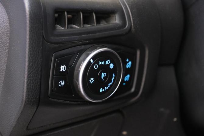 Ford Focus III Рестайлинг с пробегом 2018 года, цена 1 099 000 рублей, 53000 км, хэтчбек, Автокод Объявления