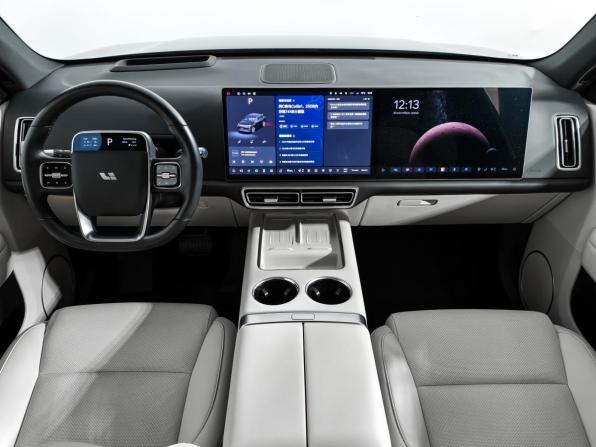 Li Auto (Lixiang) L6 I с пробегом 2024 года, цена 5 500 000 рублей, 19000 км, внедорожник, Автокод Объявления