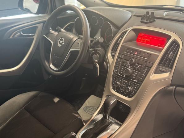 Opel Astra J с пробегом 2011 года, цена 549 000 рублей, 148300 км, хэтчбек, Автокод Объявления