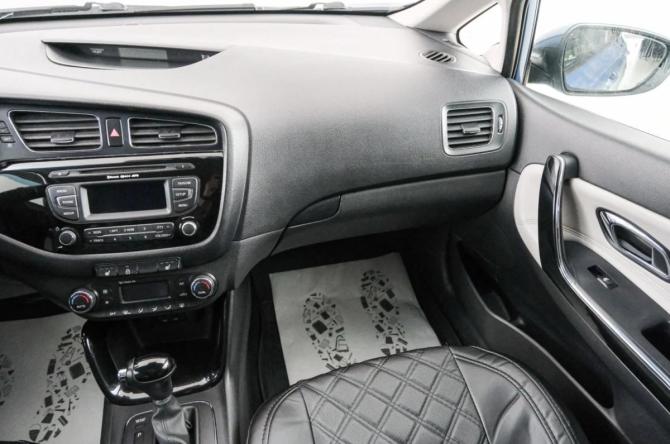 Kia Ceed II с пробегом 2012 года, цена 1 199 000 рублей, 144000 км, хэтчбек, Автокод Объявления