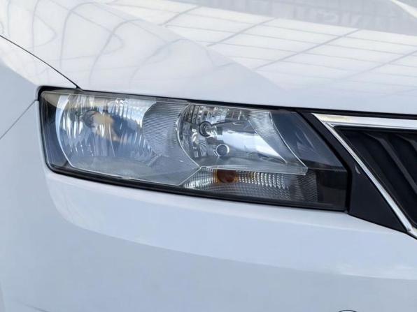 Skoda Rapid I с пробегом 2017 года, цена 897 000 рублей, 142061 км, лифтбек, Автокод Объявления