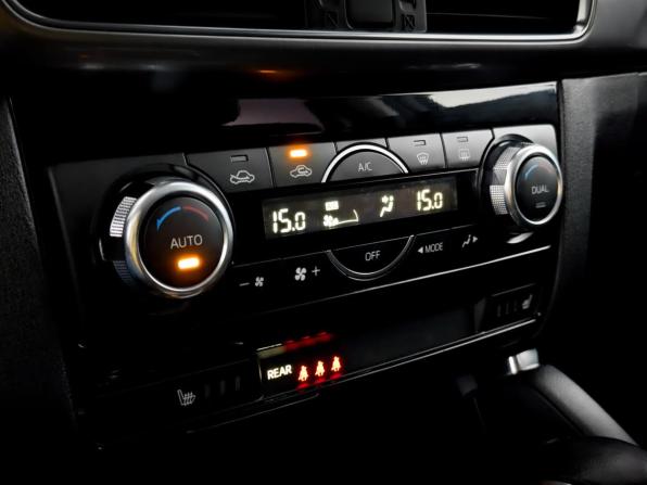 Mazda CX-5 I Рестайлинг с пробегом 2017 года, цена 1 965 000 рублей, 135000 км, внедорожник, Автокод Объявления