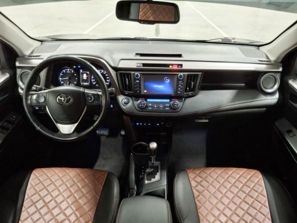 Toyota RAV4 IV (XA40) Рестайлинг с пробегом 2017 года, цена 2 650 000 рублей, 102442 км, внедорожник, Автокод Объявления