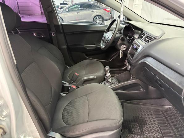 Kia Rio III Рестайлинг с пробегом 2015 года, цена 897 000 рублей, 111664 км, седан, Автокод Объявления