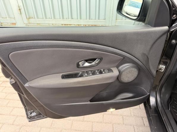 Renault Fluence I с пробегом 2010 года, цена 549 000 рублей, 301495 км, седан, Автокод Объявления