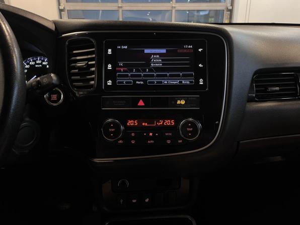 Mitsubishi Outlander III Рестайлинг 3 с пробегом 2019 года, цена 2 300 000 рублей, 127397 км, внедорожник, Автокод Объявления