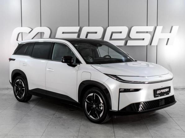 Toyota bZ3X с пробегом 2025 года, цена 3 899 000 рублей, 10 км, внедорожник, Автокод Объявления
