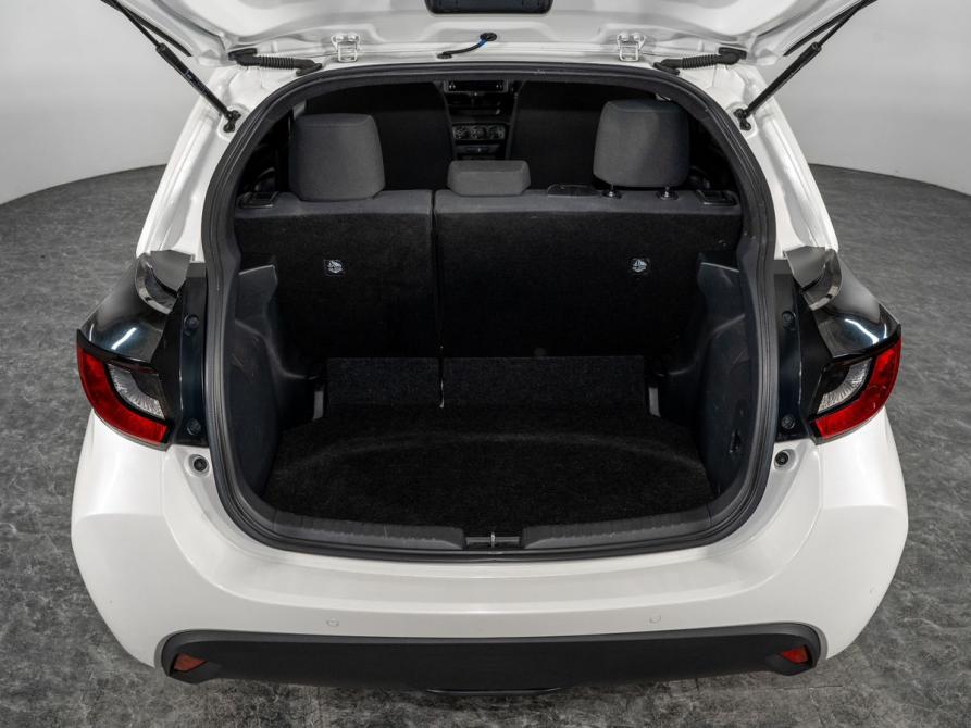 Toyota Yaris IV Иркутск  - изображение 19