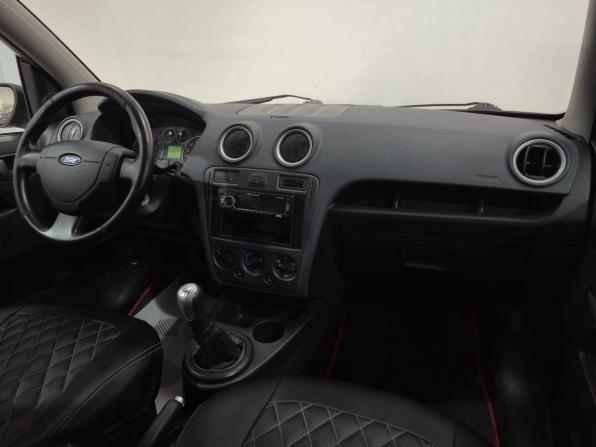 Ford Fusion I Рестайлинг с пробегом 2006 года, цена 335 000 рублей, 277724 км, хэтчбек, Автокод Объявления