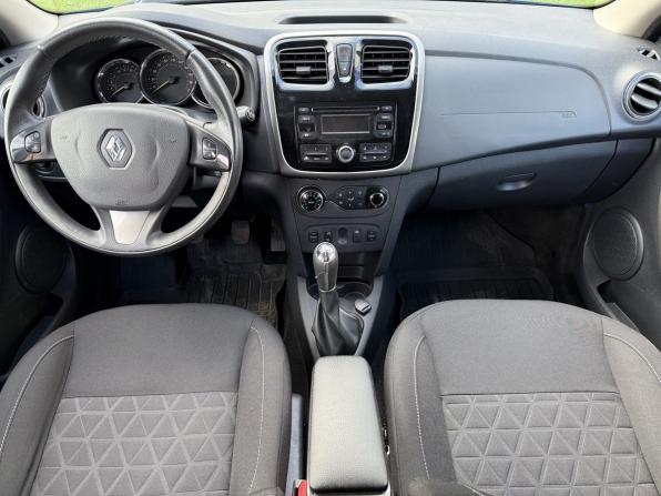 Renault Sandero II с пробегом 2017 года, цена 629 000 рублей, 329566 км, хэтчбек, Автокод Объявления