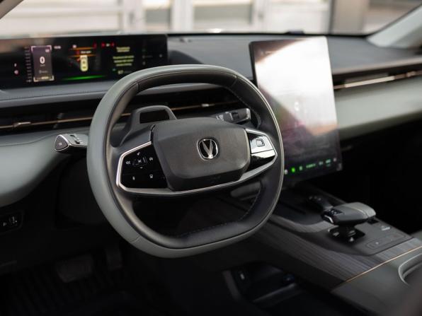 Changan Lamore с пробегом 2023 года, цена 2 000 000 рублей, 40529 км, седан, Автокод Объявления
