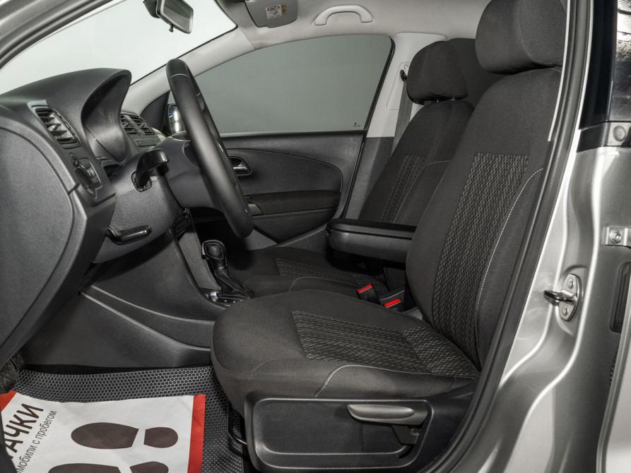 Volkswagen Polo V Рестайлинг Иркутск  - изображение 6