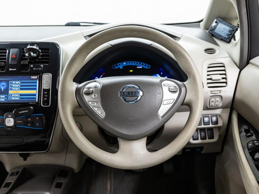 Nissan Leaf I (ZE0/AZE0) Волгоград  - изображение 20
